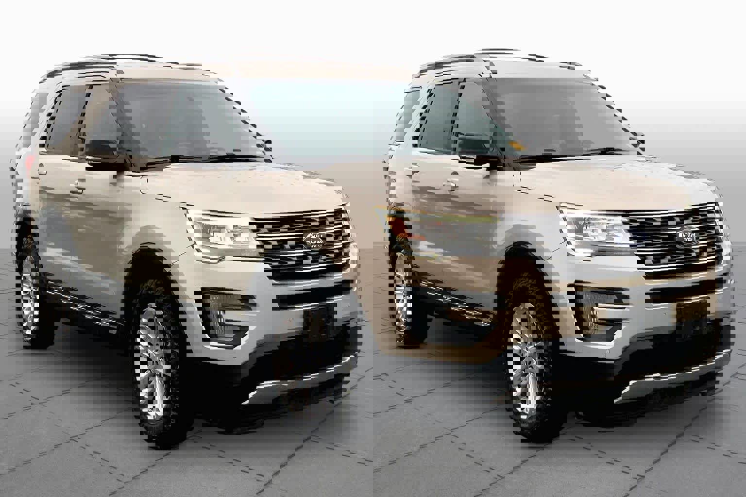 Used 2017 Ford Explorer XLT w/ Equipment Group 202A FWD image 3