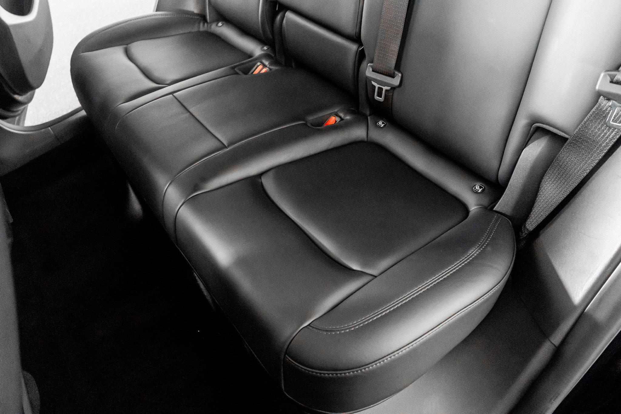 Used 2022 Tesla Model Y Long Range image 27