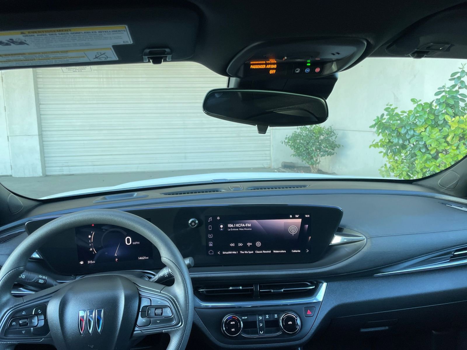 Used 2025 Buick Envista Preferred image 34