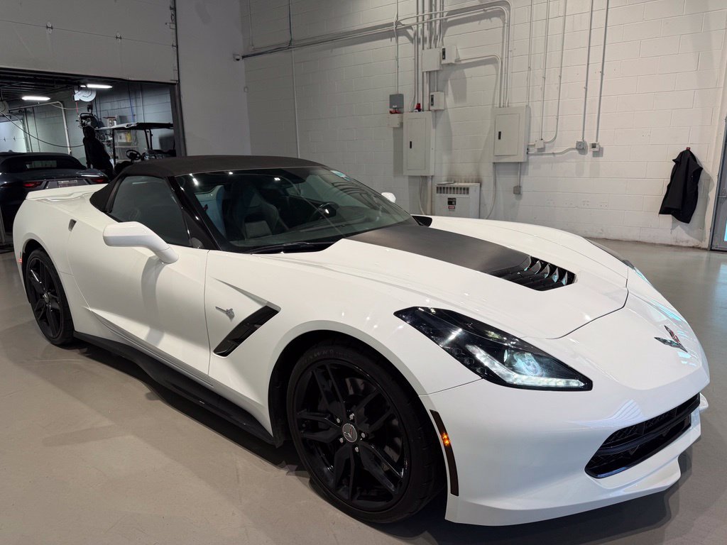 Used 2019 Chevrolet Corvette Stingray Convertible w/ Battery Protection Package RWD image 3