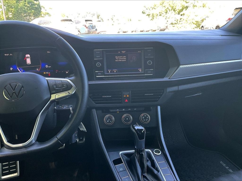 Certified 2023 Volkswagen Jetta Sport FWD image 18