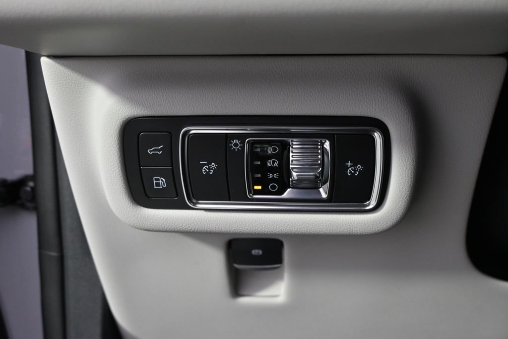 New 2026 Lincoln Nautilus Reserve w/ Jet Appearance Package AWD/4WD image 24