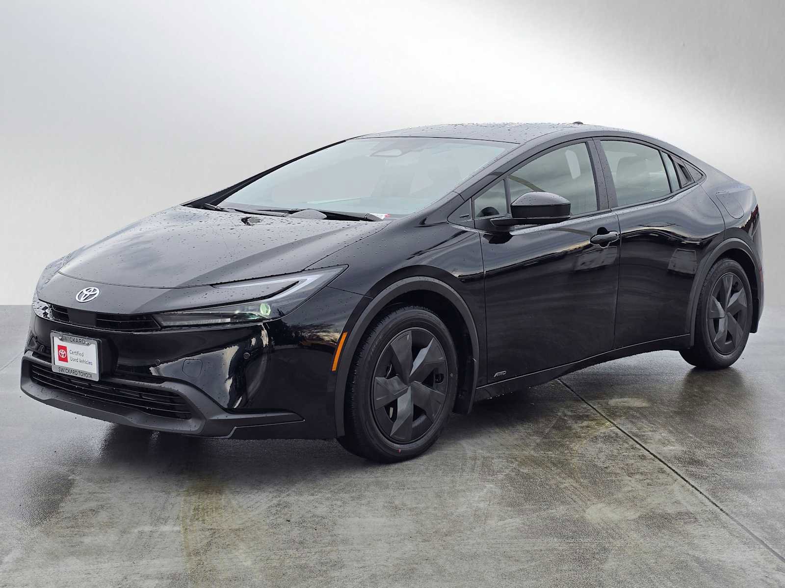 Used 2026 Toyota Prius LE image 3