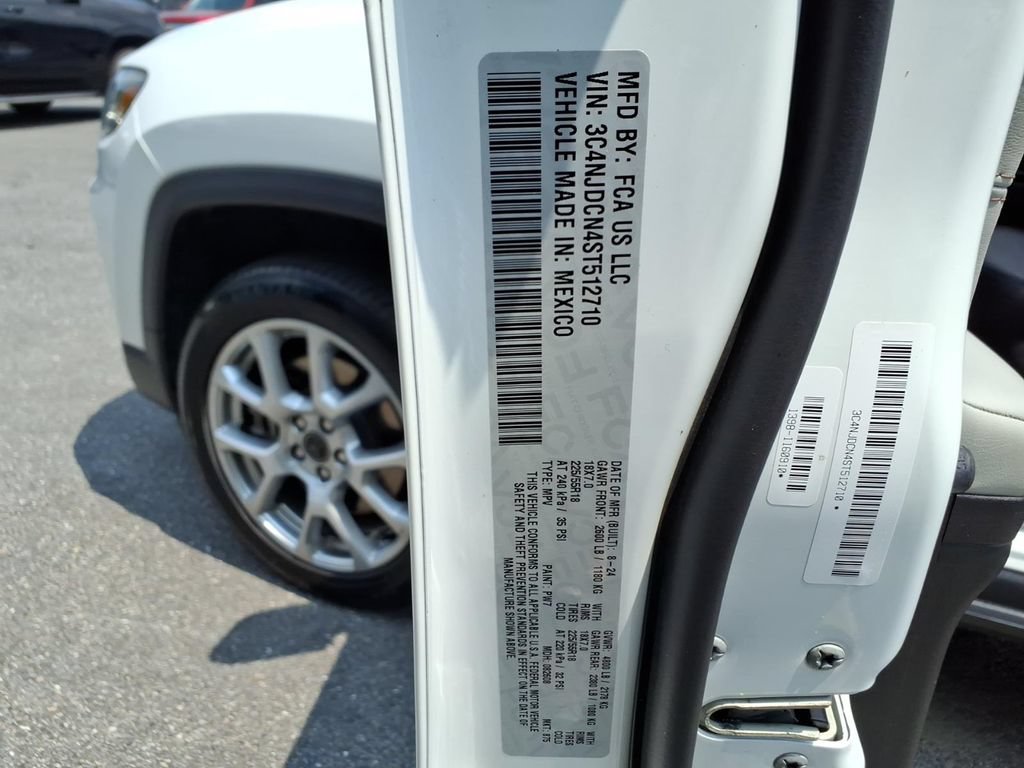 Used 2025 Jeep Compass Limited AWD/4WD image 34