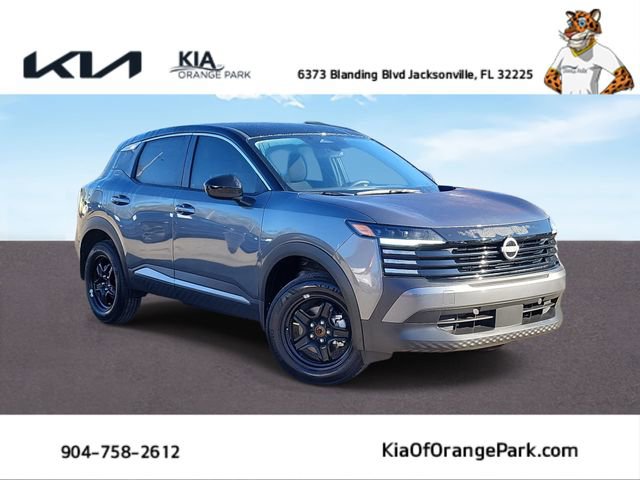 Used 2025 Nissan Kicks SV w/ Charging Package FWD image 1