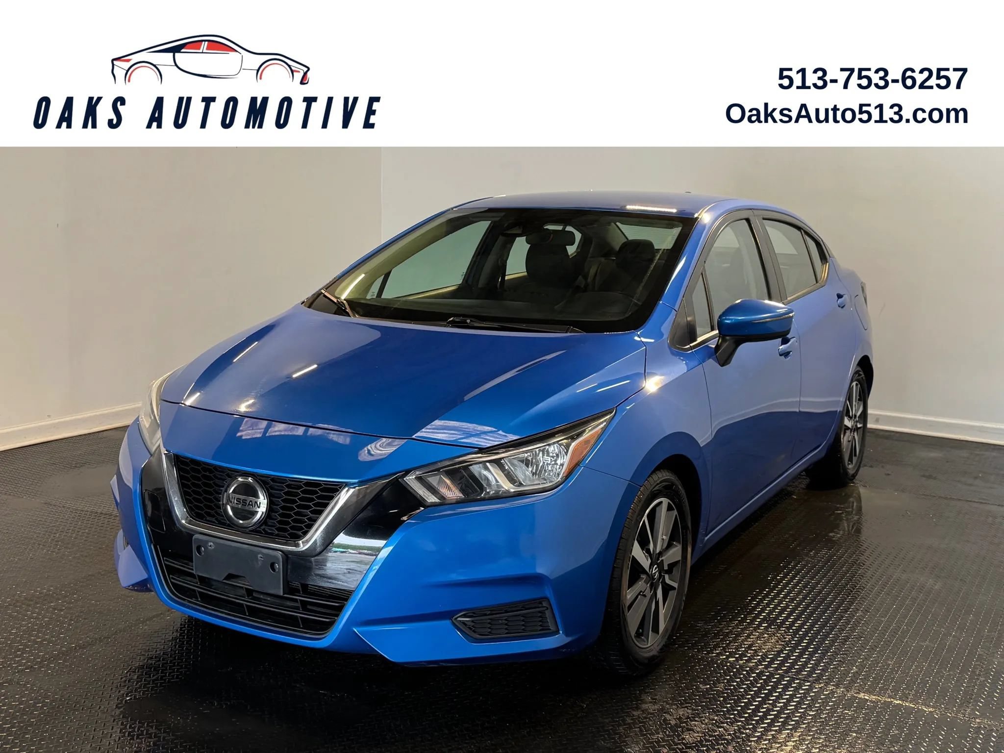 Used 2020 Nissan Versa SV FWD image 1