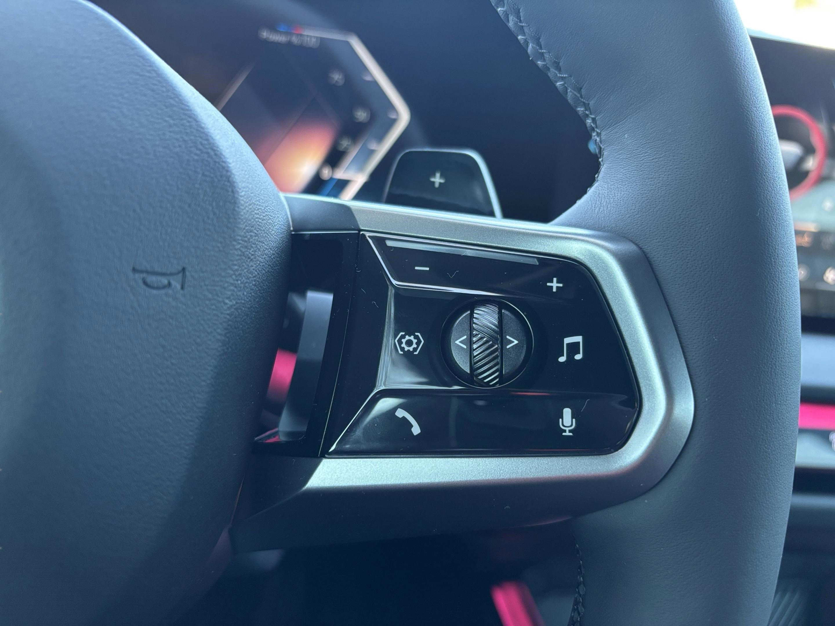 Used 2026 BMW X3 xDrive30 w/ M Sport Package image 8