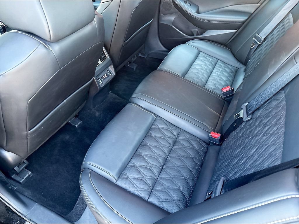 Used 2023 Nissan Maxima Platinum w/ Sport Mat Group FWD image 26