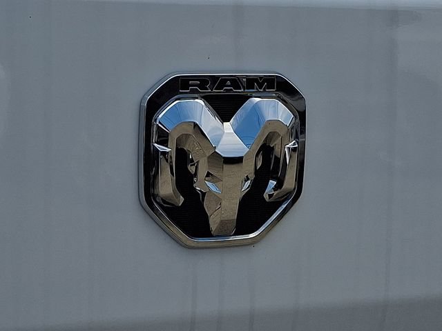Used 2025 RAM ProMaster 2500 w/ U-Haul Equipment Group FWD image 32