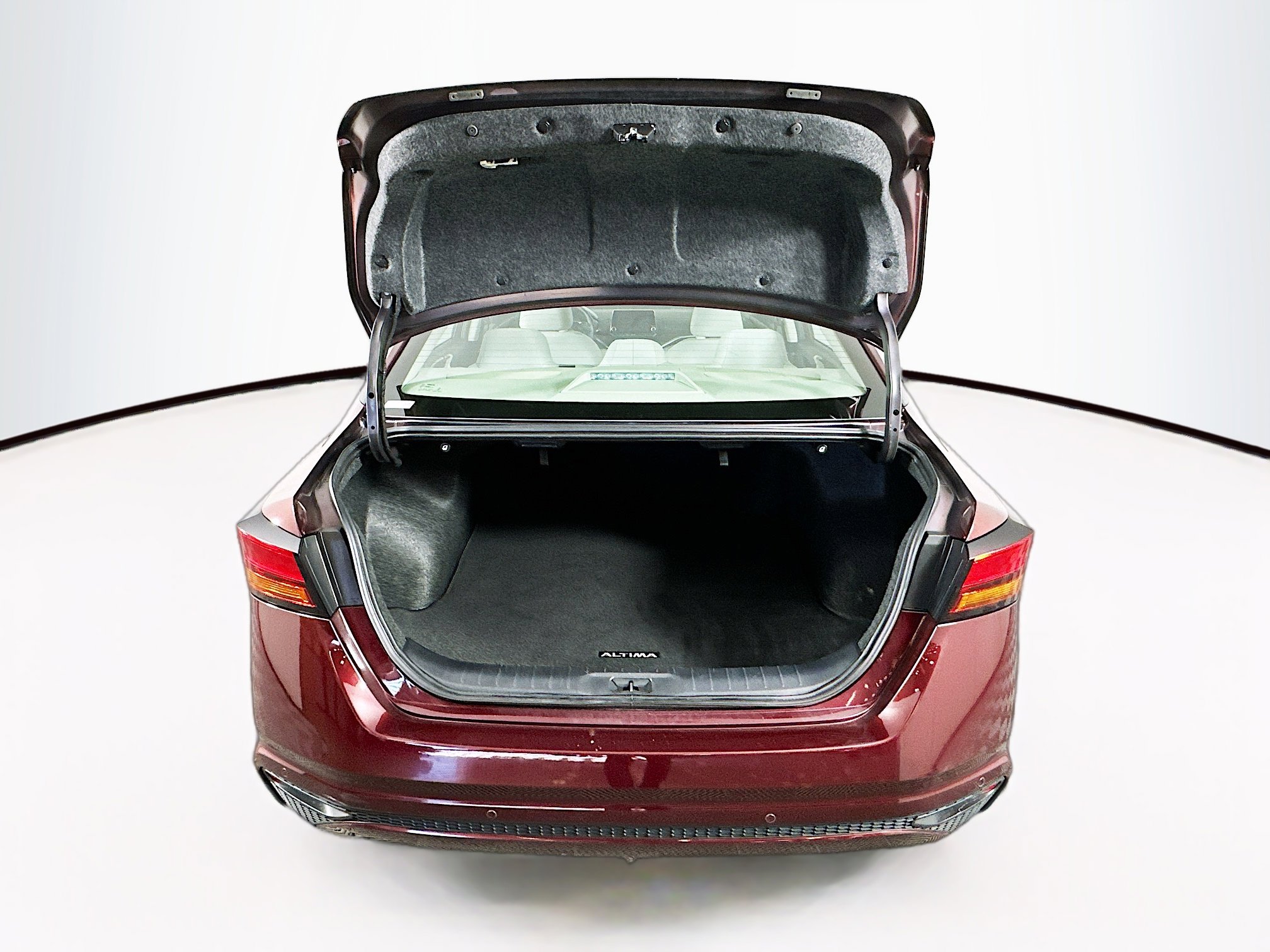 Used 2025 Nissan Altima 2.5 SV image 27