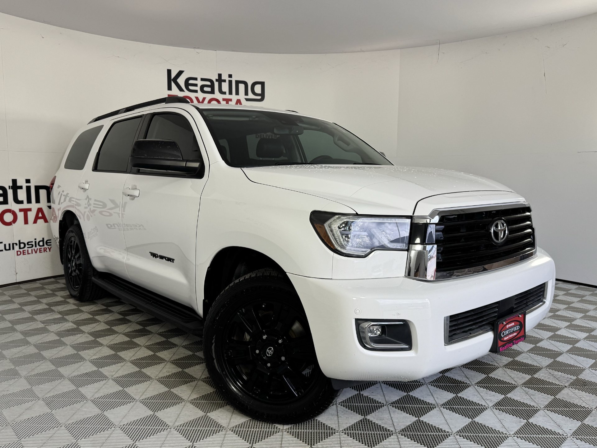 Used 2019 Toyota Sequoia TRD Sport w/ TRD Sport Premium Package RWD image 3