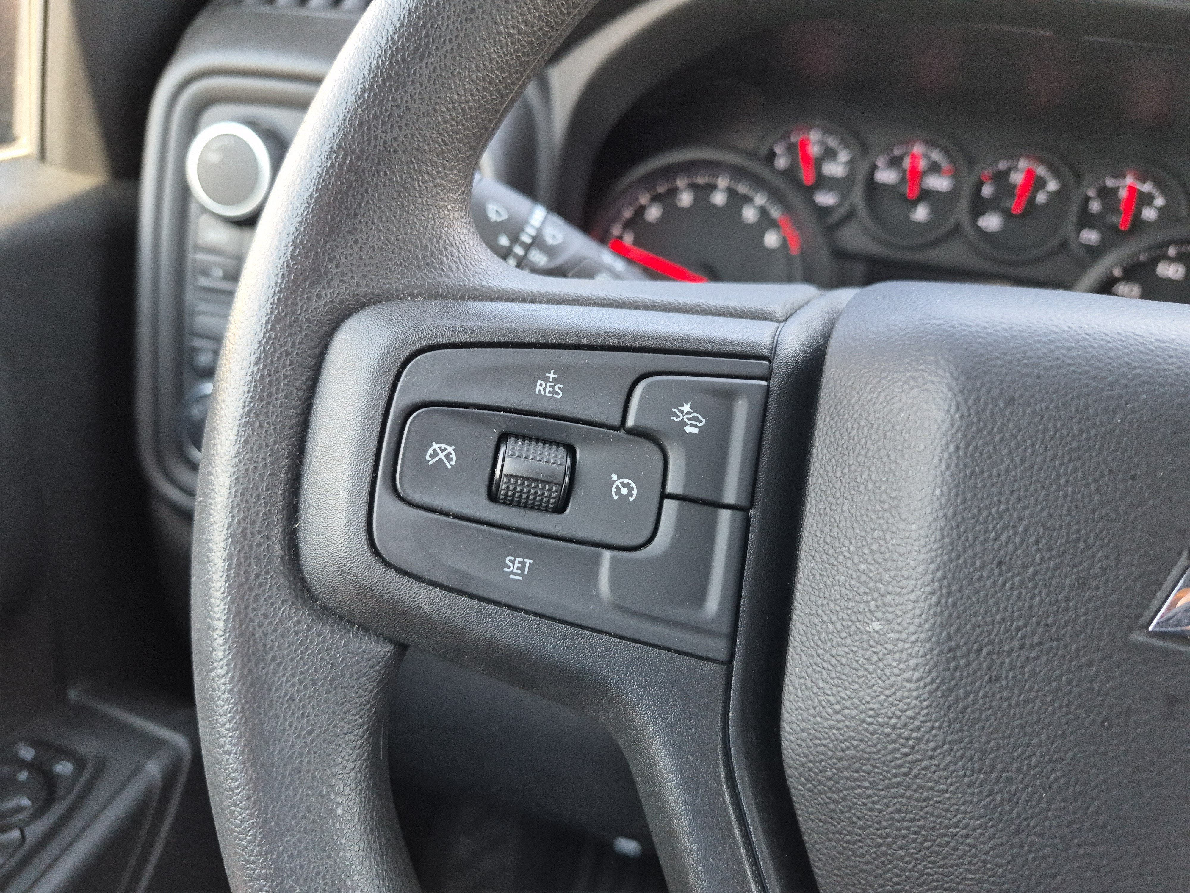 Used 2025 Chevrolet Silverado 1500 Custom Trail Boss AWD/4WD image 20