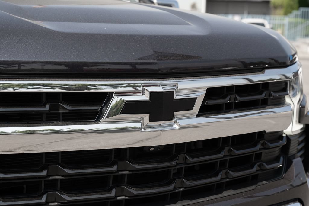 Used 2023 Chevrolet Silverado 1500 LT w/ Safety Package RWD image 10