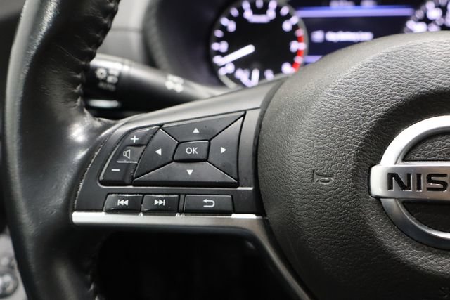Used 2022 Nissan Sentra SV FWD image 23