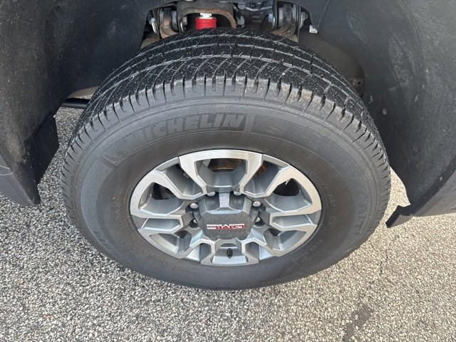 Used 2024 GMC Sierra 2500 SLE w/ SLE Convenience Package image 9