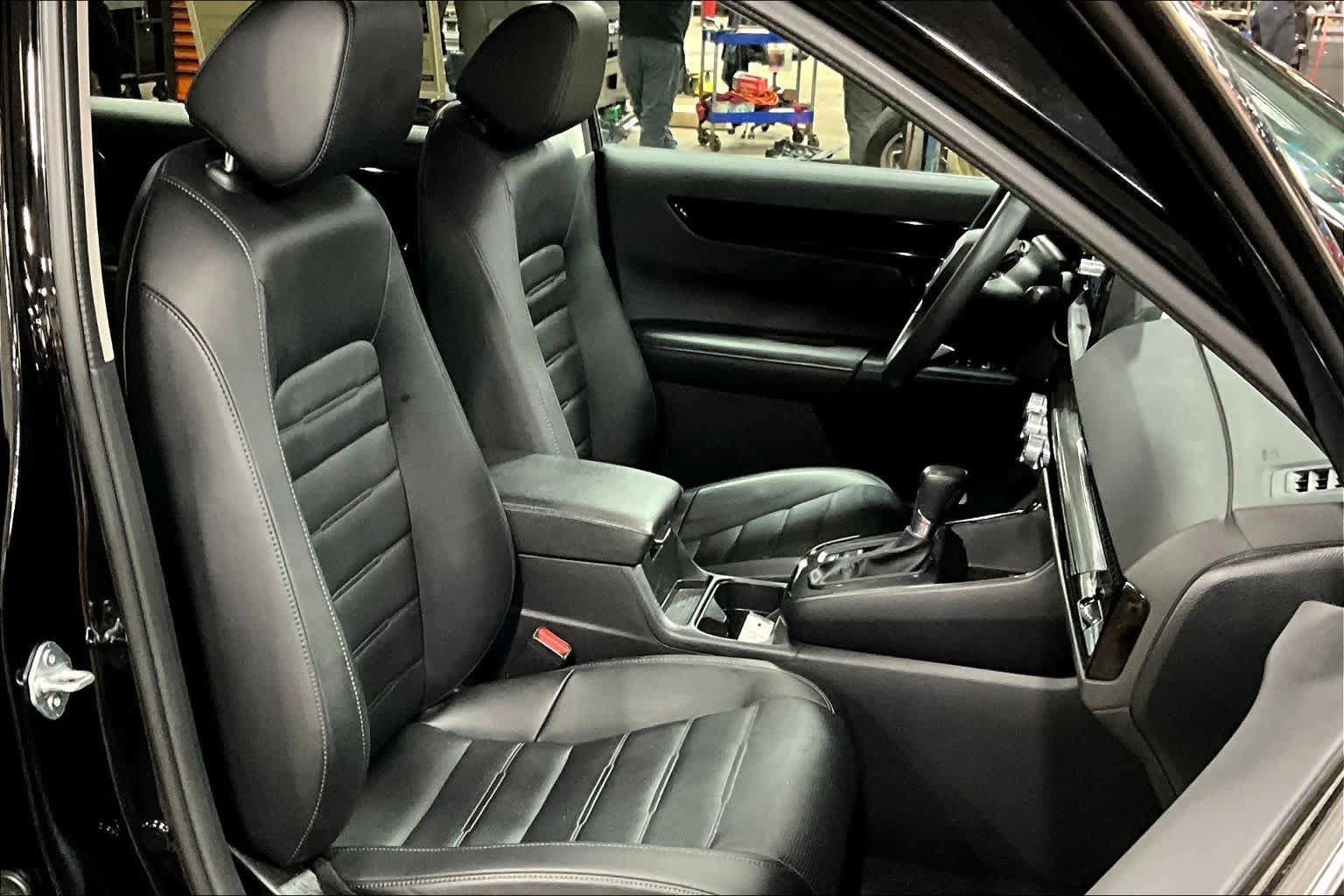 Used 2024 Honda CR-V EX-L image 8