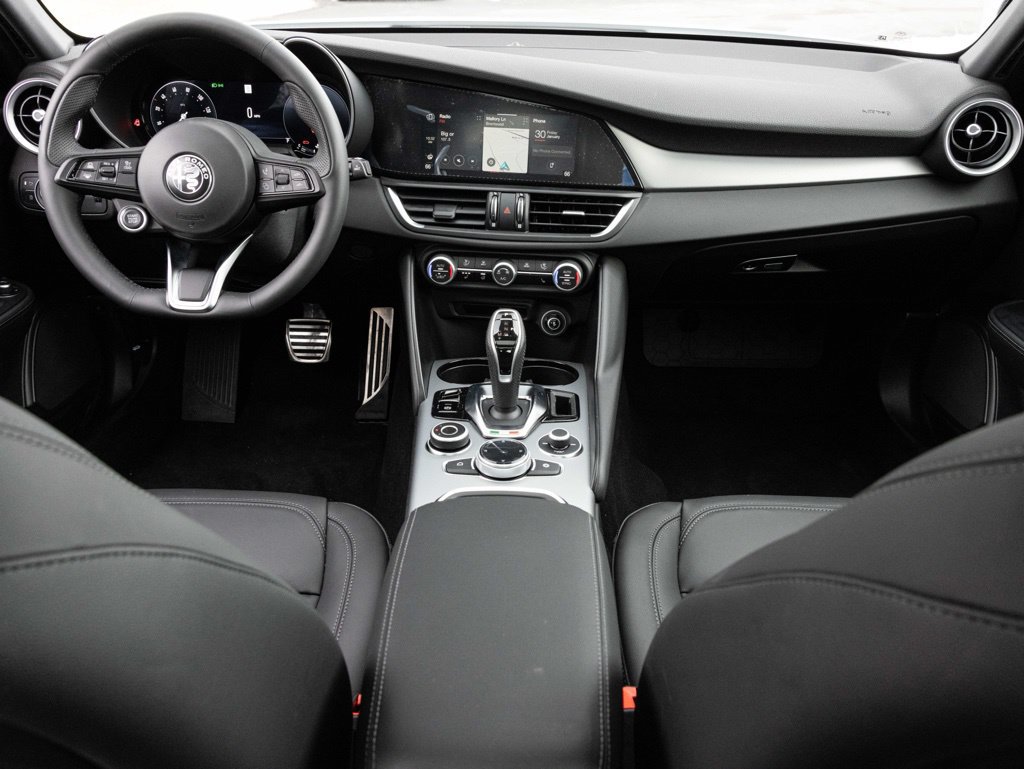 New 2026 Alfa Romeo Giulia AWD w/ Driving Assist Package image 41