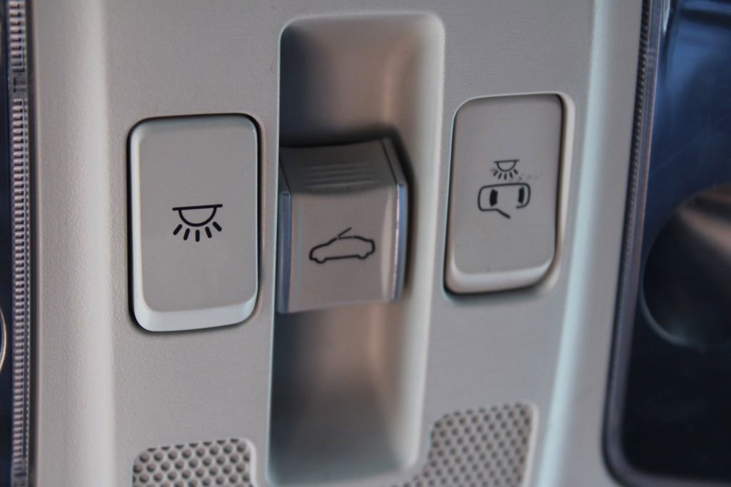 Used 2018 Kia Stinger Premium AWD/4WD image 27