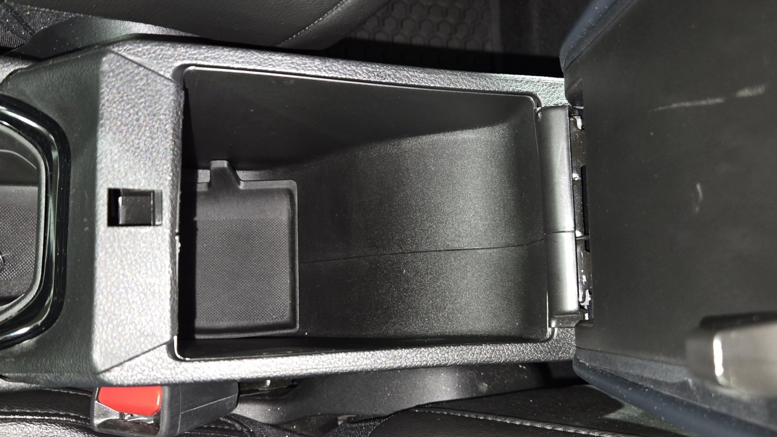 Used 2024 Jeep Compass Trailhawk image 17