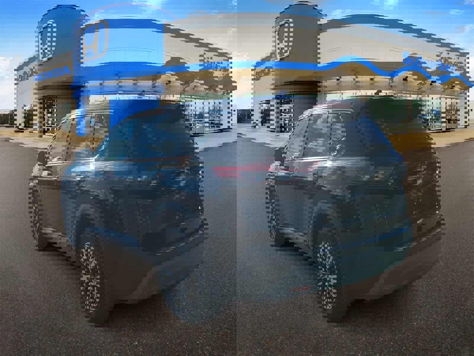 Used 2023 Nissan Rogue SV image 6