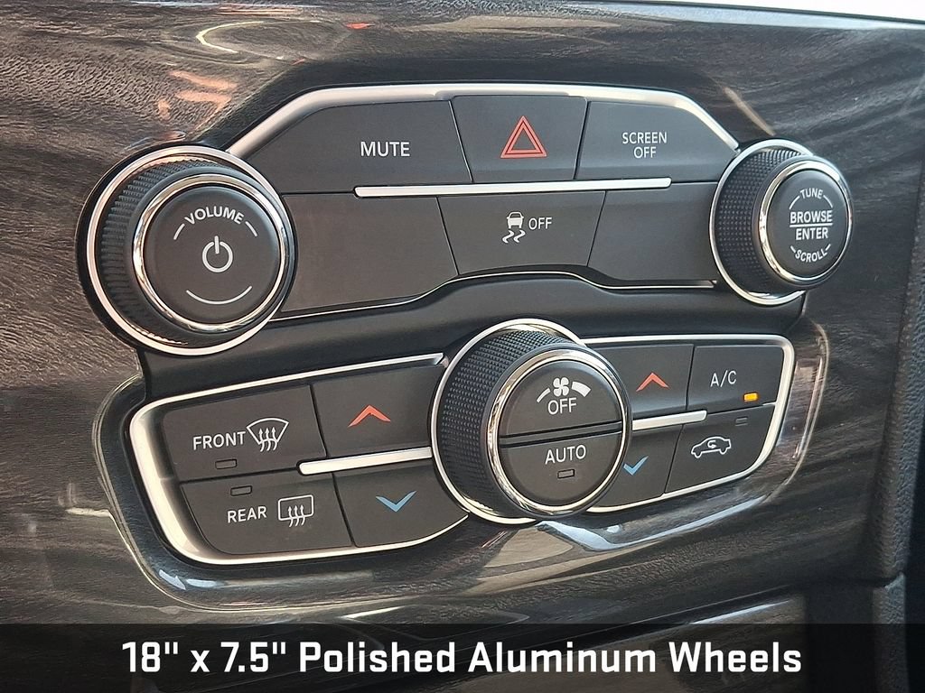 Used 2021 Chrysler 300 Touring w/ Driver Convenience Group RWD image 19