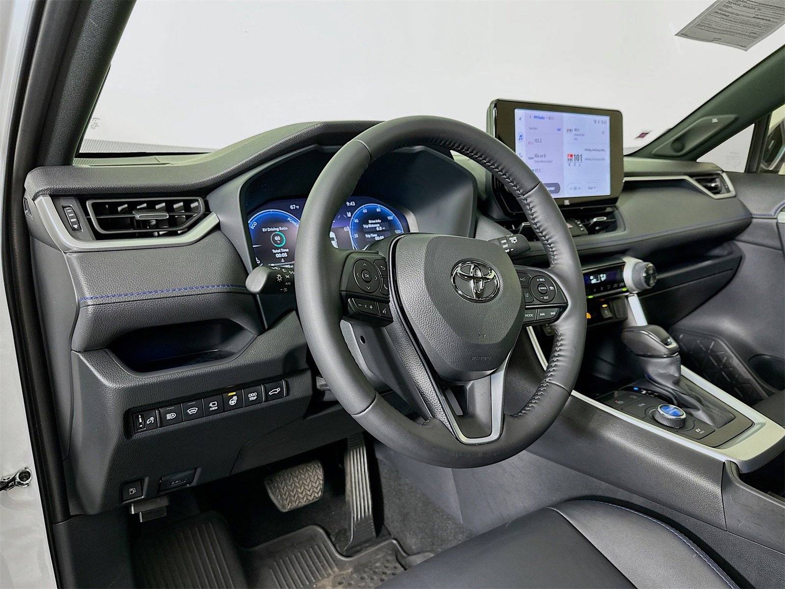 Certified 2025 Toyota RAV4 XSE image 9