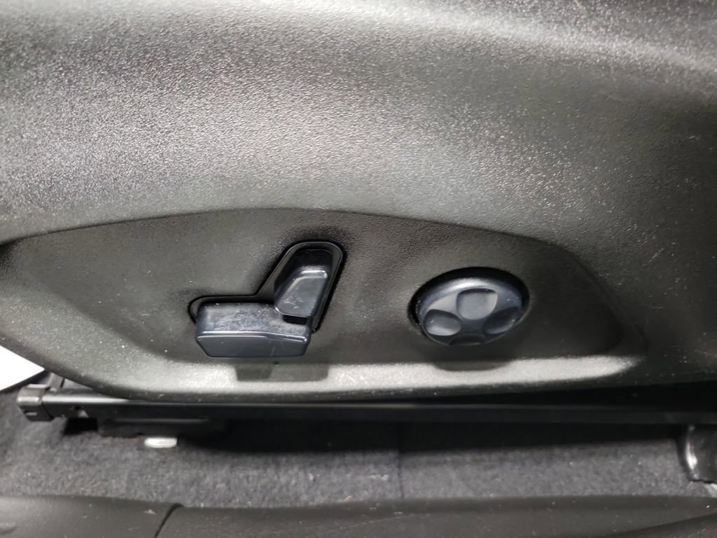 Used 2020 Jeep Renegade Limited image 32