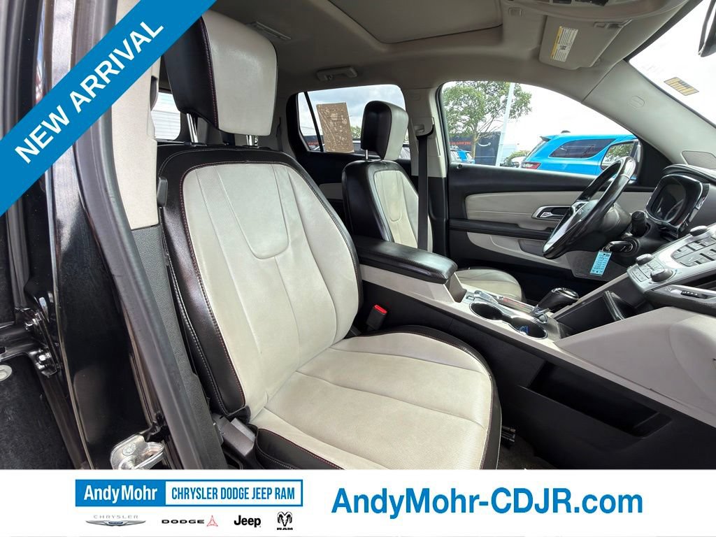 Used 2017 GMC Terrain SLT w/ Sun And Destination Package AWD/4WD image 32