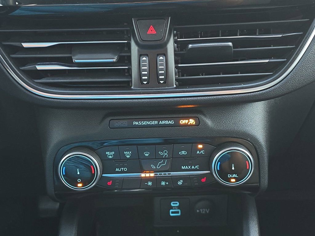 Used 2022 Ford Escape Titanium w/ Titanium Elite Package image 24