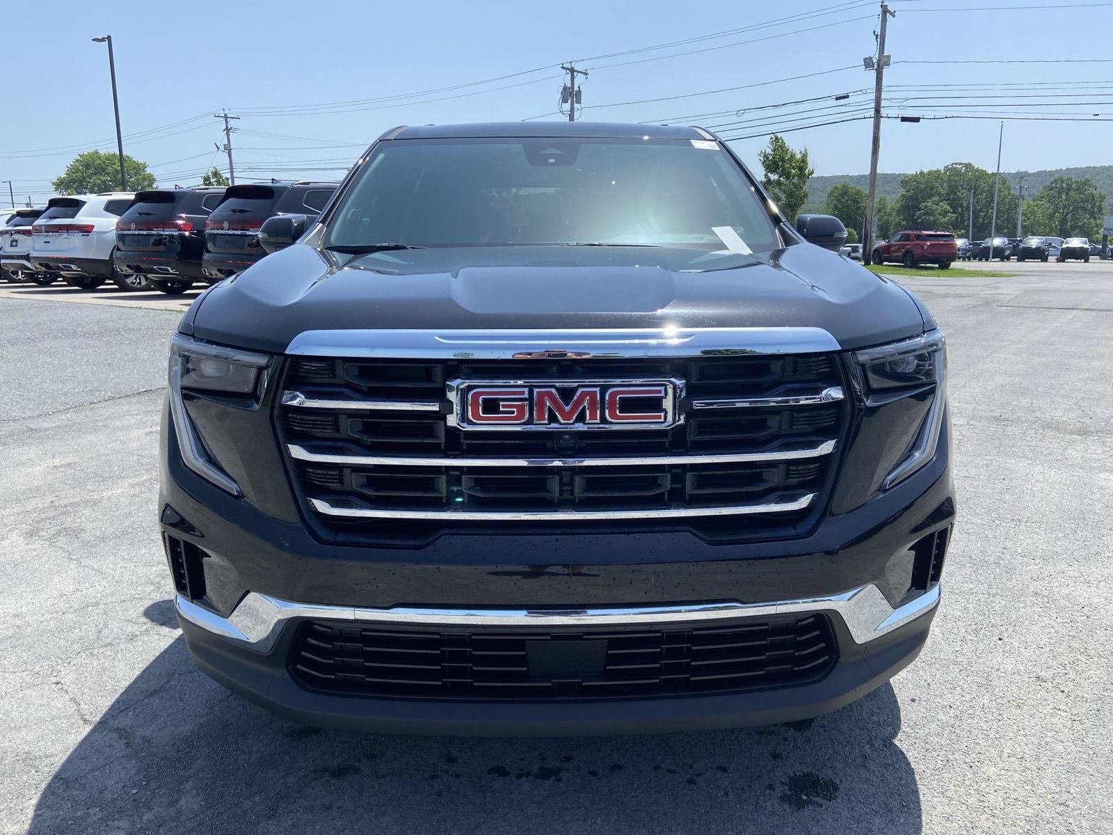Used 2025 GMC Acadia Elevation AWD/4WD image 2