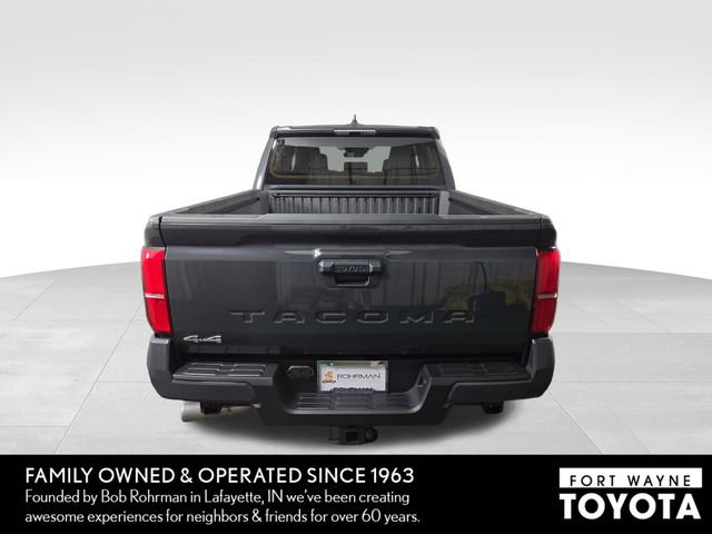 Used 2025 Toyota Tacoma SR5 AWD/4WD image 8