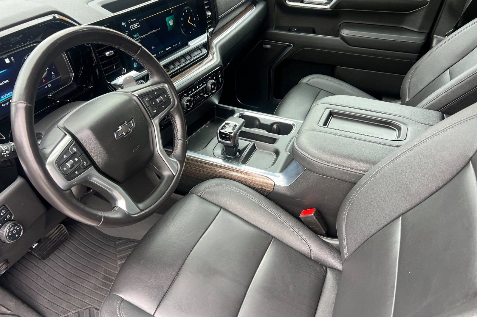 Used 2022 Chevrolet Silverado 1500 LT Trail Boss w/ LT Trail Boss Premium Package image 10