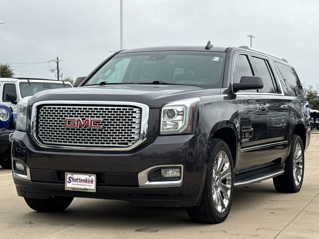 Used 2015 GMC Yukon XL Denali w/ Open Road Package AWD/4WD image 3