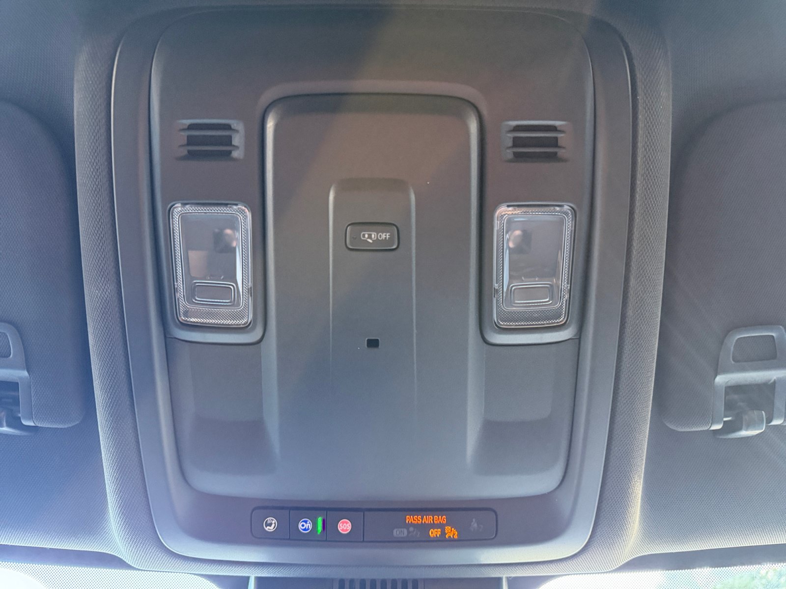 Used 2024 GMC Yukon SLE RWD image 22
