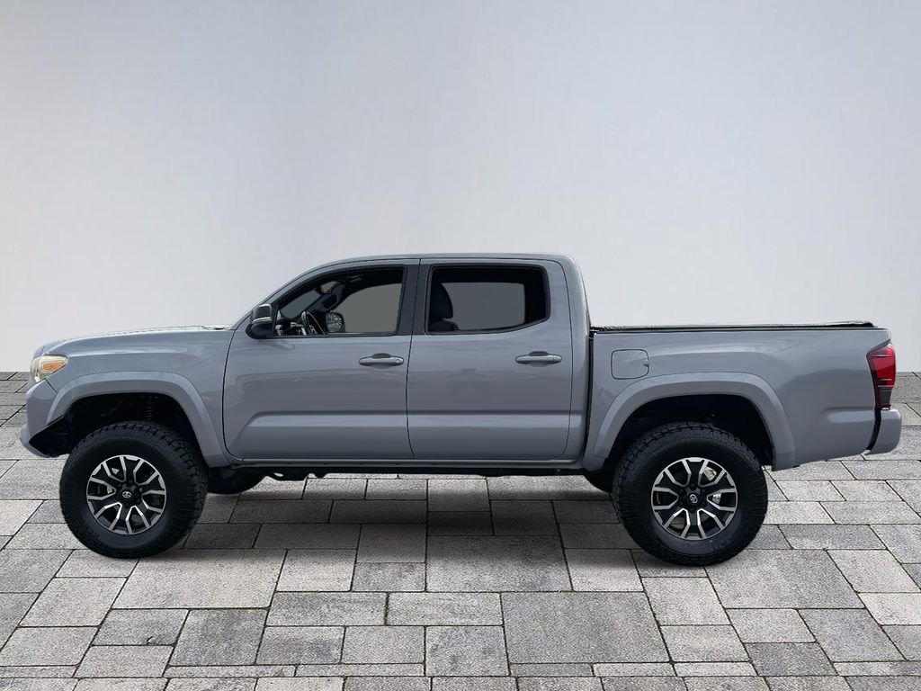 Used 2021 Toyota Tacoma TRD Off-Road image 4