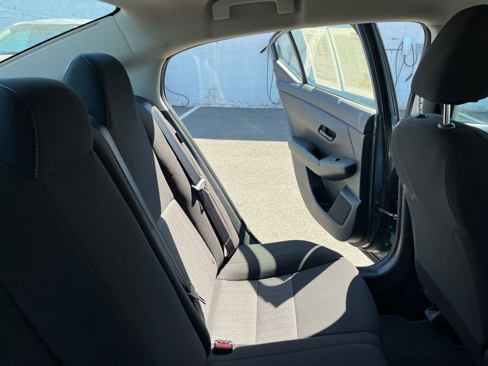 Used 2024 Nissan Sentra SV FWD image 35