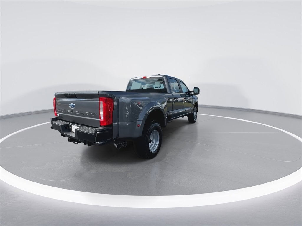 New 2026 Ford F350 XL image 8