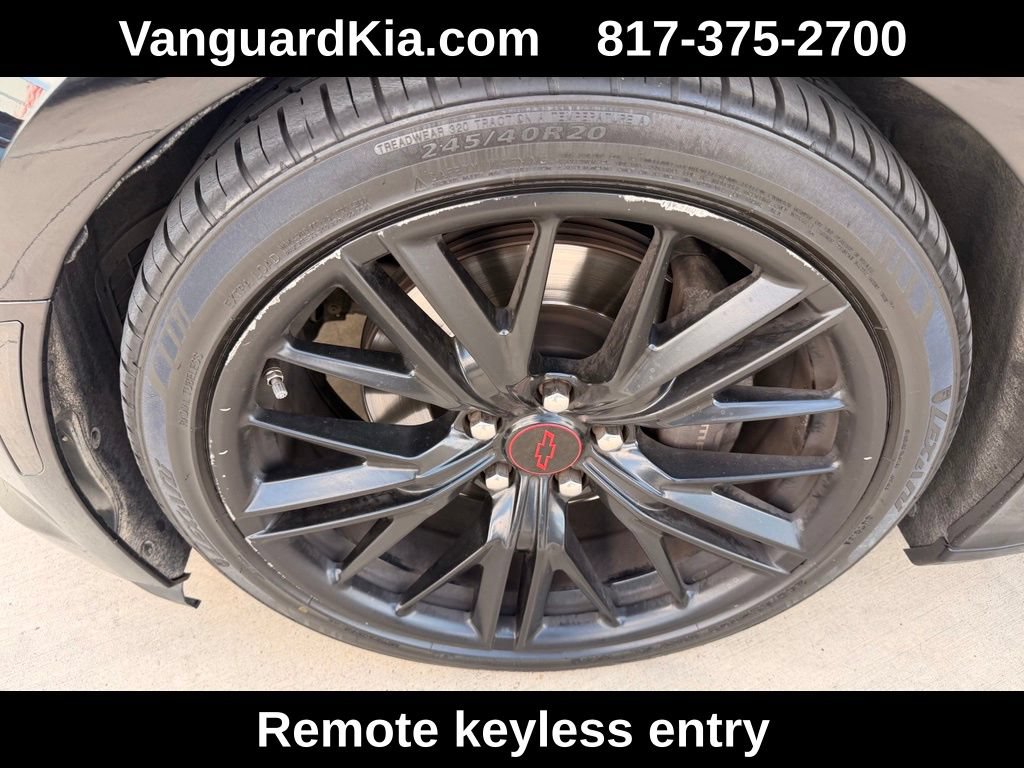 Used 2018 Chevrolet Camaro SS RWD image 8