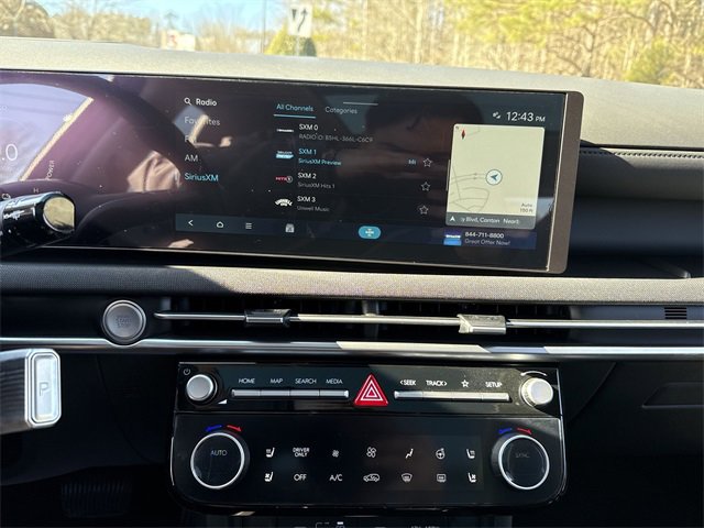 Used 2025 Hyundai Tucson Limited image 12