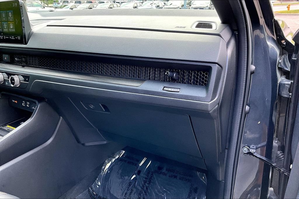 Certified 2025 Honda CR-V Sport-L image 18