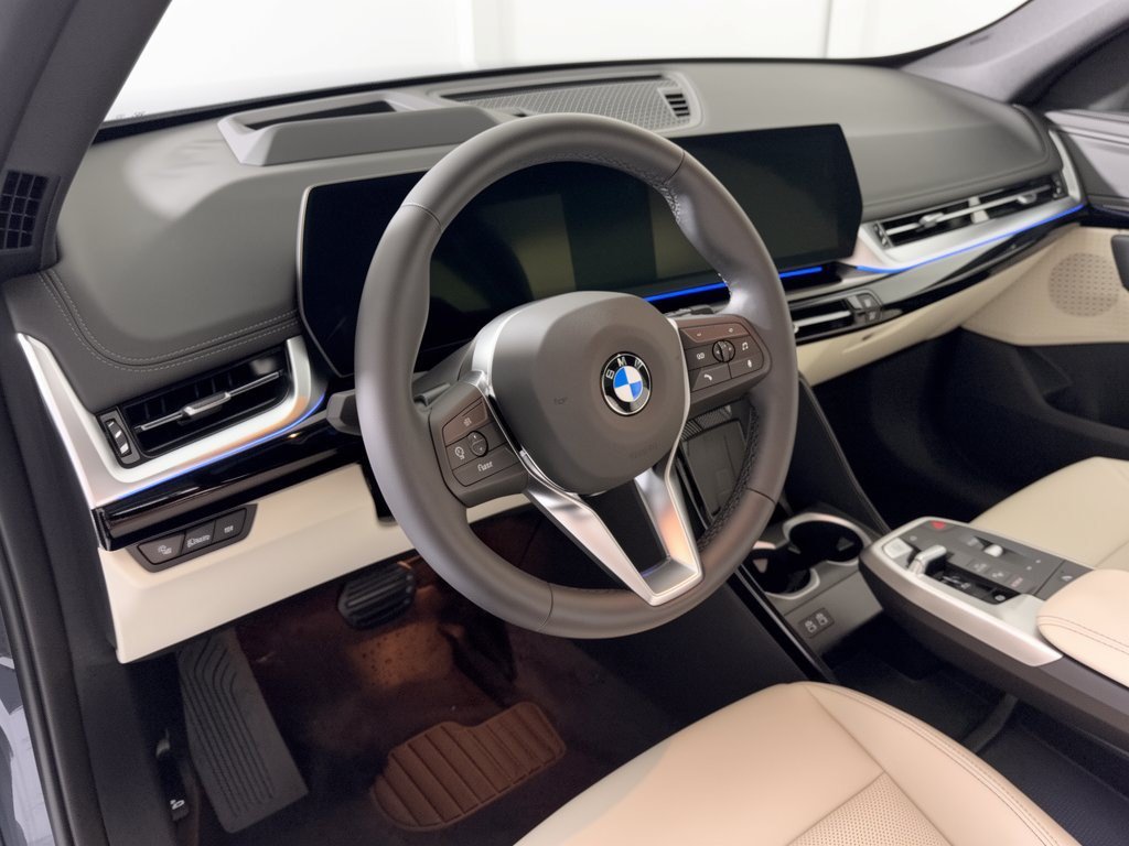 New 2026 BMW X1 xDrive28i w/ Technology Package AWD/4WD image 4