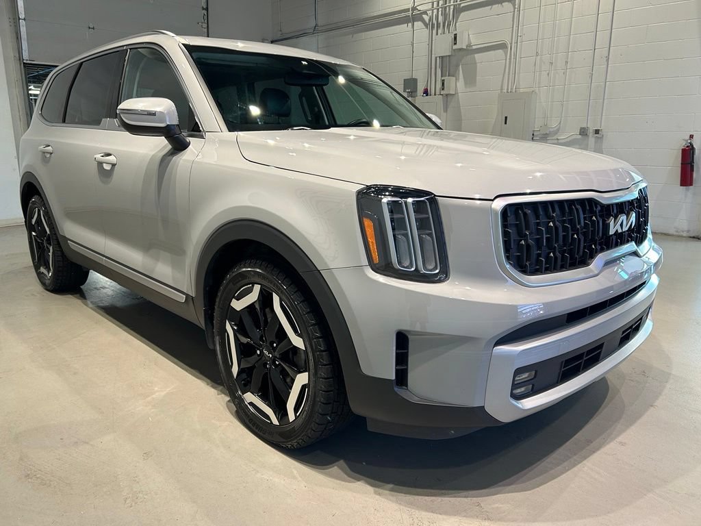 Used 2023 Kia Telluride EX X-Line AWD/4WD image 8