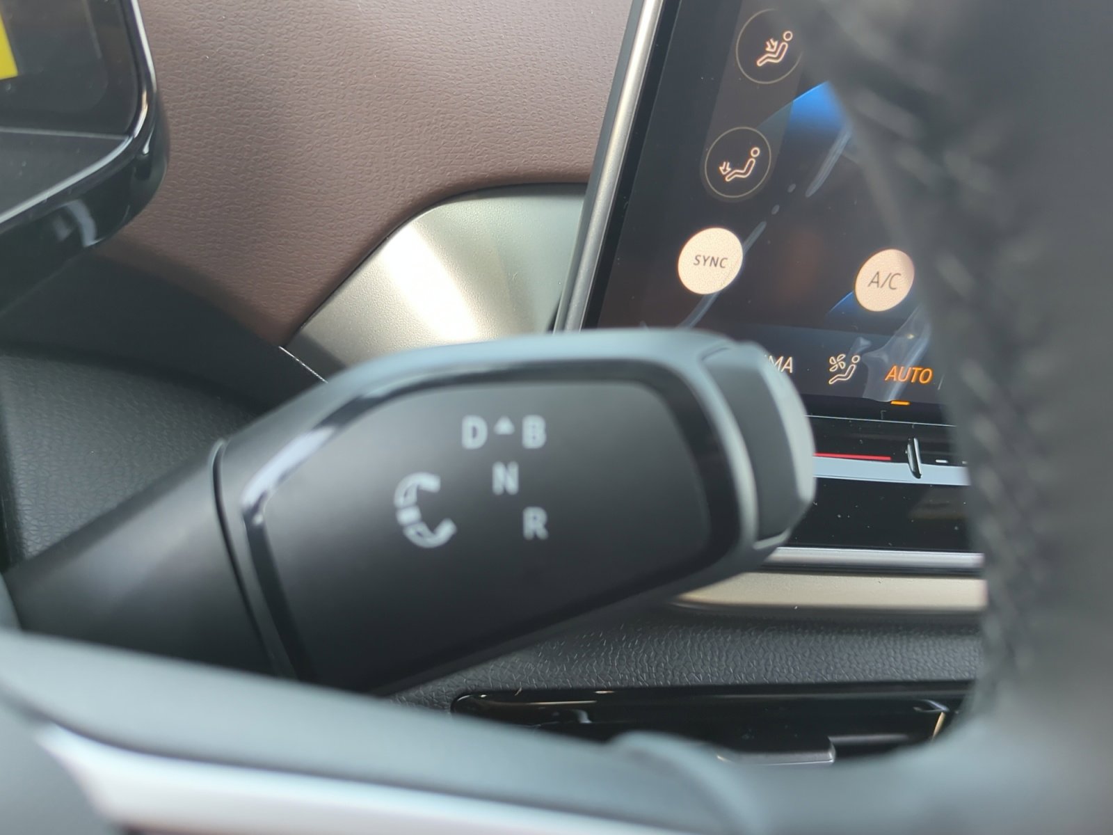 New 2026 Volkswagen ID.4 Pro image 15