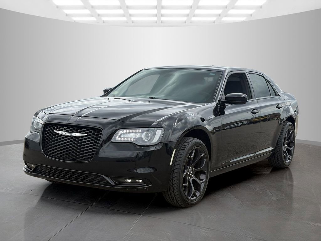 Used 2015 Chrysler 300 S image 7