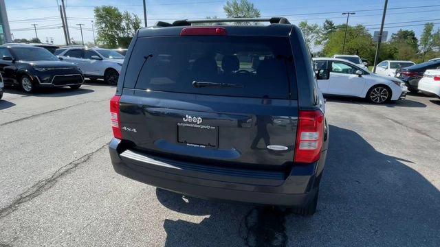 Used 2014 Jeep Patriot Latitude AWD/4WD image 9