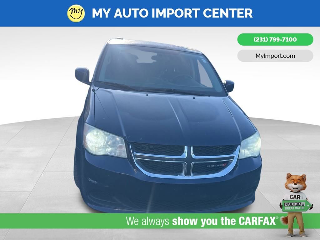 Used 2012 Dodge Grand Caravan SXT w/ Entertainment Group 1 FWD image 2