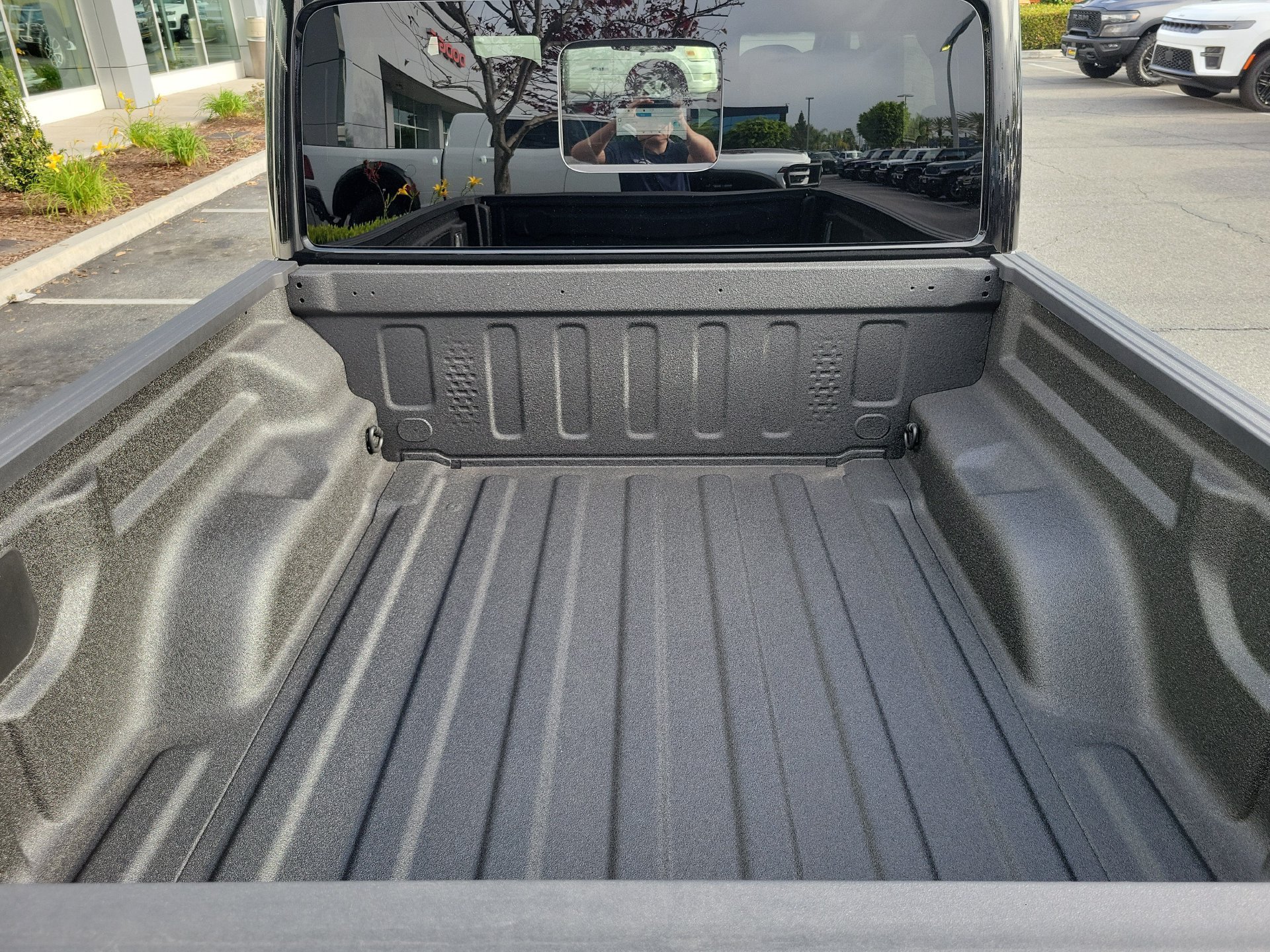 New 2026 Jeep Gladiator Sport AWD/4WD image 16