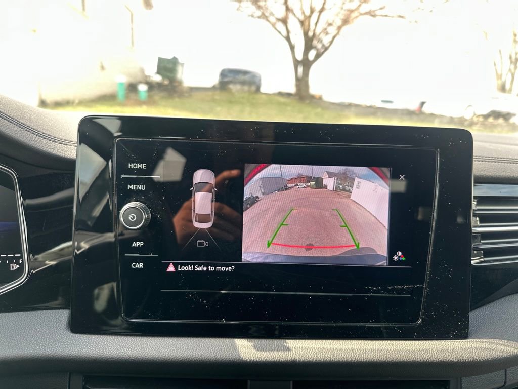 Used 2025 Volkswagen Jetta Sport FWD image 44