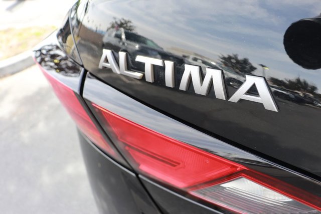 Used 2023 Nissan Altima 2.5 SV w/ SV Premium Package image 6