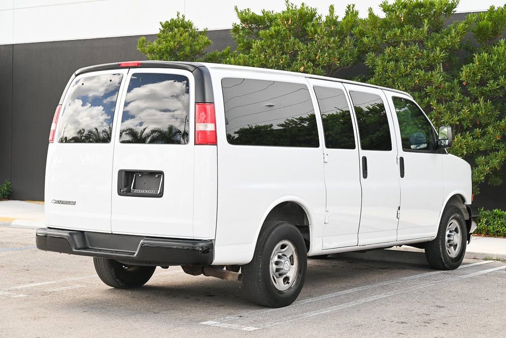 Used 2017 Chevrolet Express 2500 LS image 4